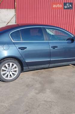 Седан Volkswagen Passat 2006 в Кривом Роге