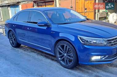 Седан Volkswagen Passat 2016 в Києві