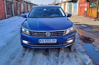 Седан Volkswagen Passat 2016 в Киеве