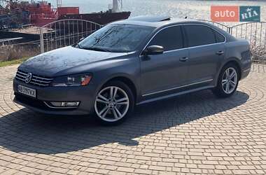 Седан Volkswagen Passat 2014 в Измаиле