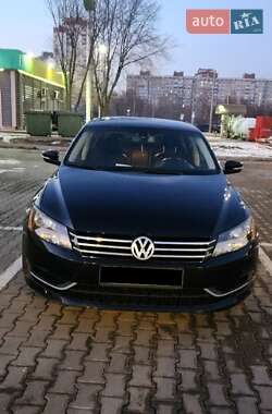 Седан Volkswagen Passat 2014 в Києві