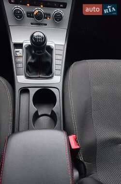 Універсал Volkswagen Passat 2012 в 