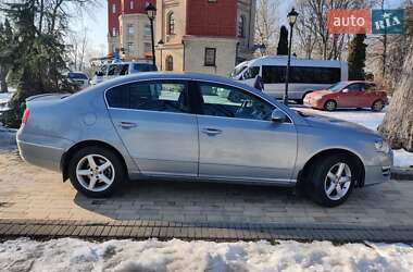 Седан Volkswagen Passat 2010 в Києві