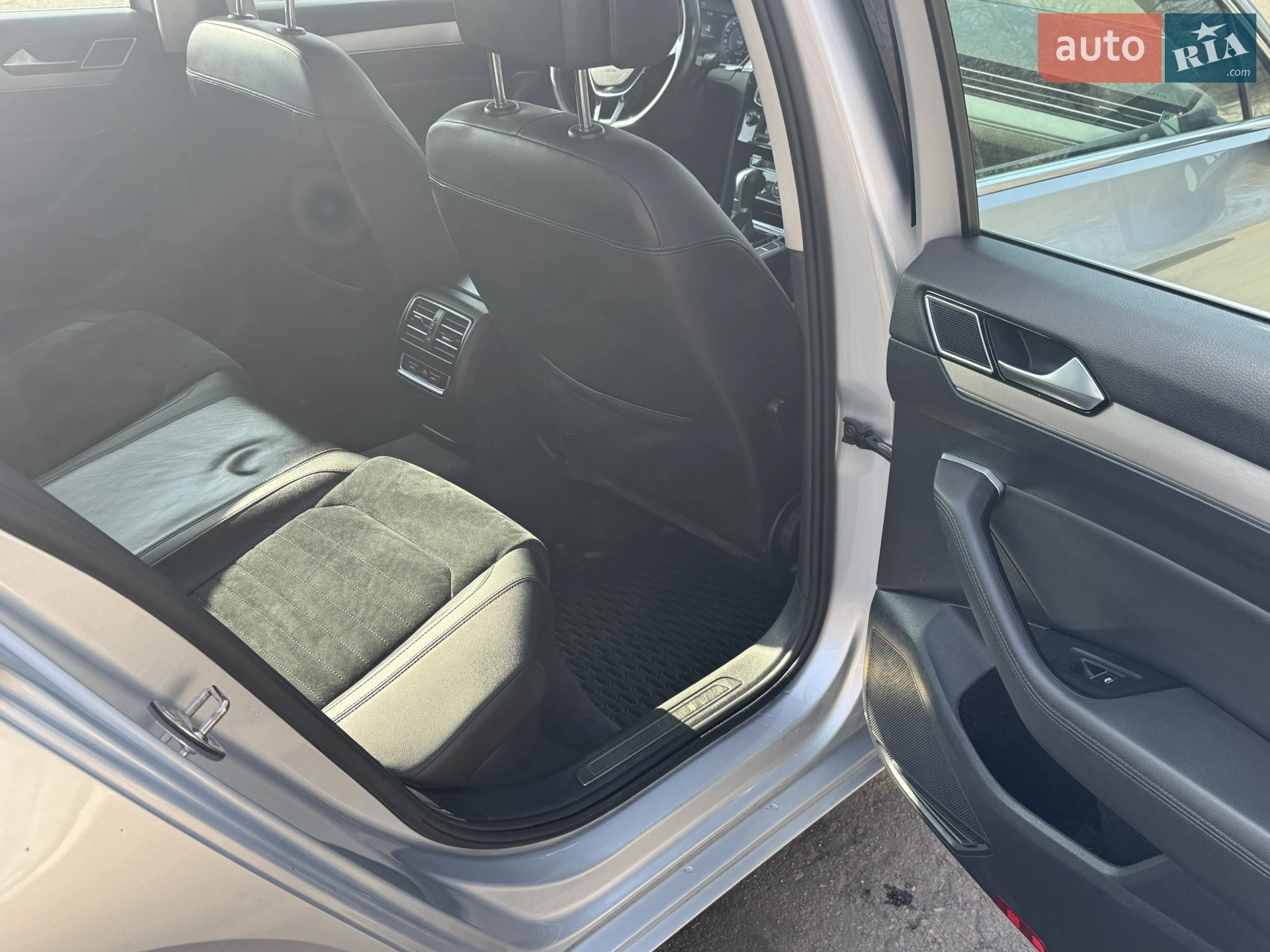 2015 Volkswagen Passat - мініатюра 16
