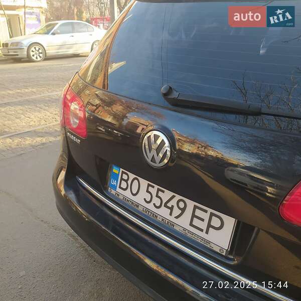 Універсал Volkswagen Passat 2009 в Миколаєві