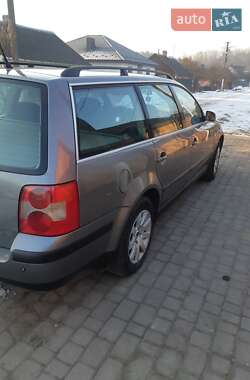 Универсал Volkswagen Passat 2001 в 