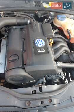Универсал Volkswagen Passat 2001 в 