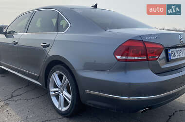 Седан Volkswagen Passat 2014 в 