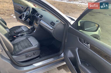Седан Volkswagen Passat 2014 в 