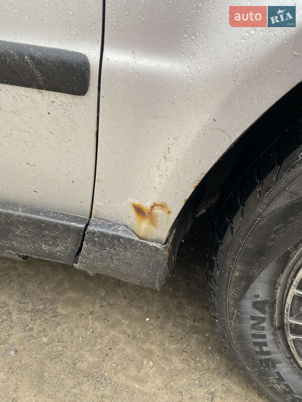 Универсал Volkswagen Passat 2004 в Львове