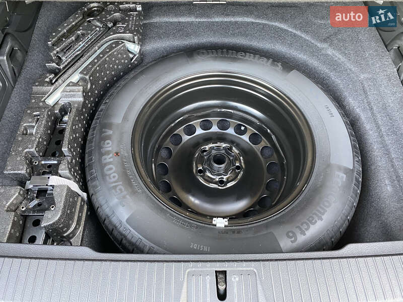 Універсал Volkswagen Passat 2021 в Коростені