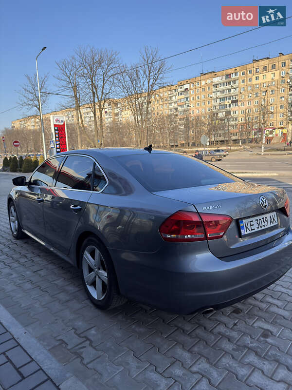 Седан Volkswagen Passat 2013 в Кривом Роге