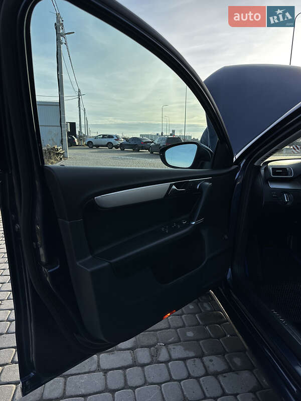 Универсал Volkswagen Passat 2011 в Львове