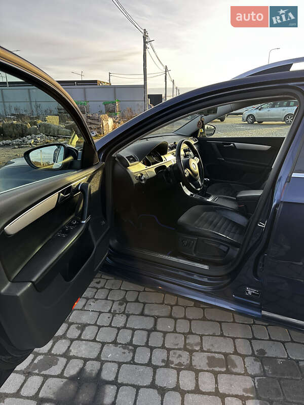 Универсал Volkswagen Passat 2011 в Львове