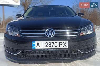 Седан Volkswagen Passat 2012 в Києві