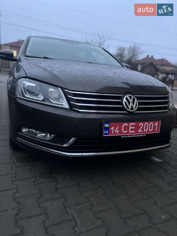 Универсал Volkswagen Passat 2012 в Львове