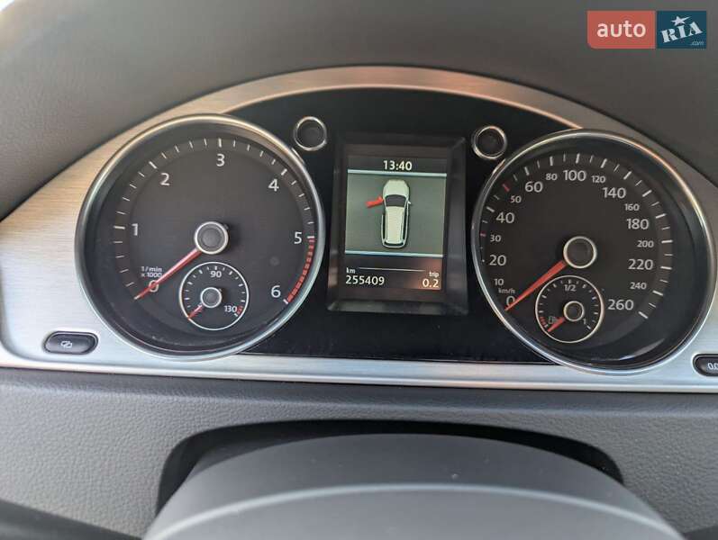 Универсал Volkswagen Passat 2011 в Чернигове