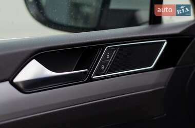 Універсал Volkswagen Passat 2015 в 