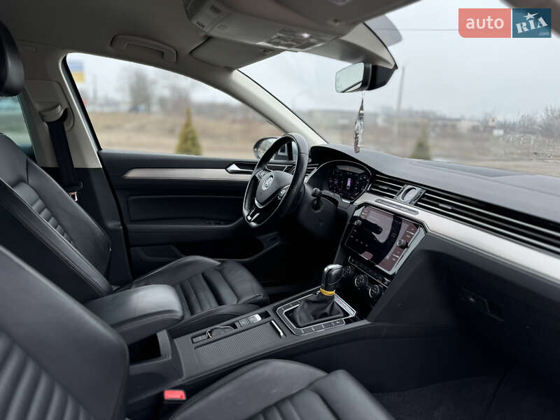 Универсал Volkswagen Passat 2018 в Кропивницком