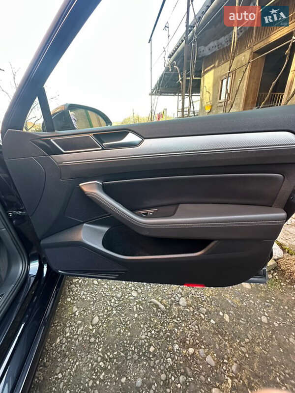 Универсал Volkswagen Passat 2015 в Хусте