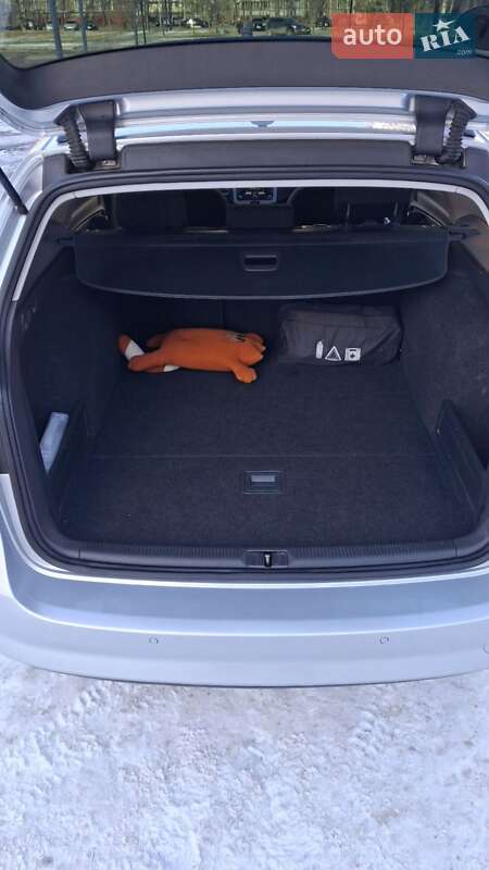 Универсал Volkswagen Passat 2013 в Днепре