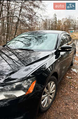 Седан Volkswagen Passat 2014 в 