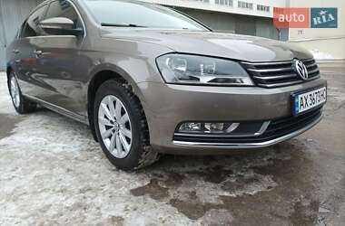 Седан Volkswagen Passat 2011 в 