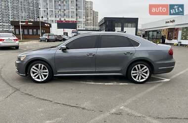 Седан Volkswagen Passat 2016 в Киеве