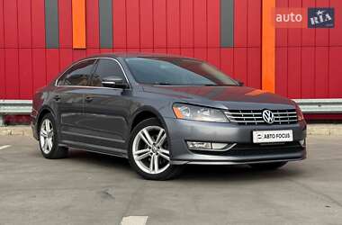 Седан Volkswagen Passat 2015 в Києві