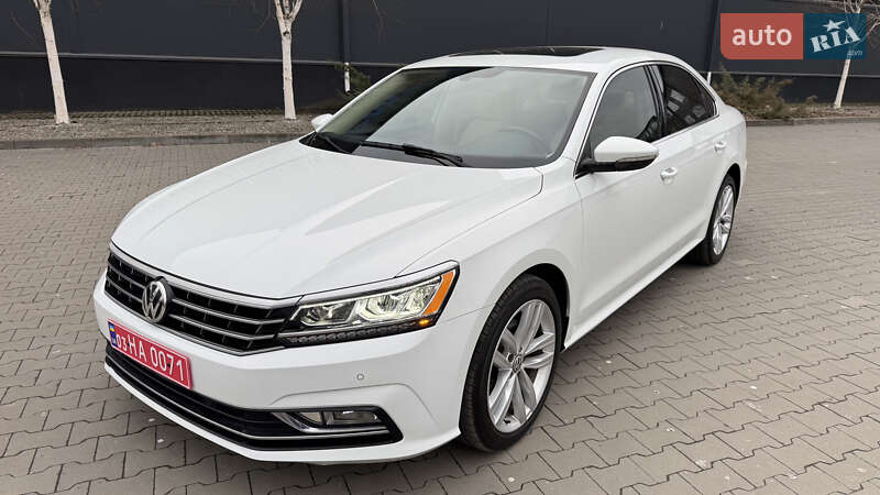 Седан Volkswagen Passat 2017 в 