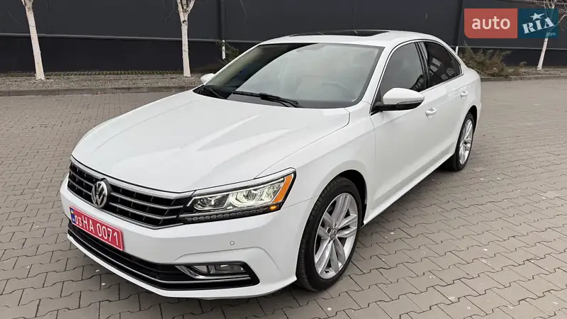 Седан Volkswagen Passat 2017 в 