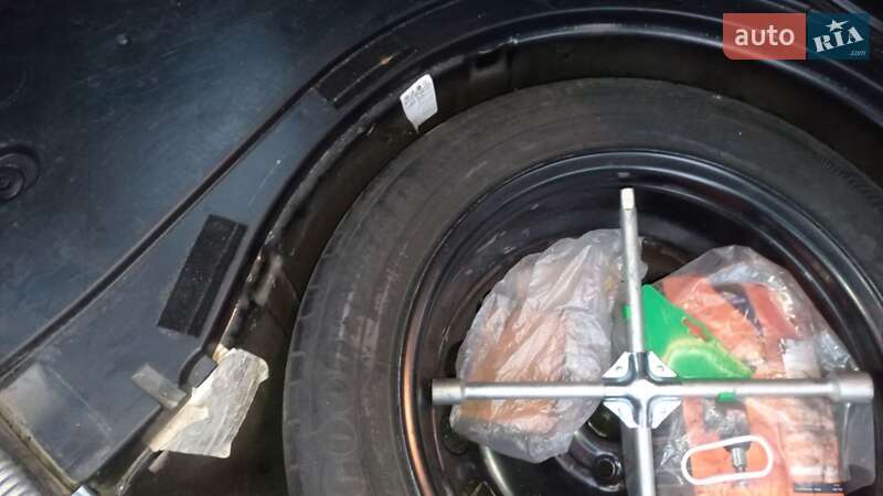 Универсал Volkswagen Passat 1999 в Ивано-Франковске