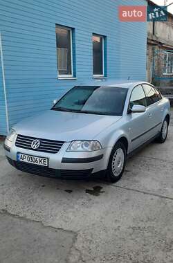 Седан Volkswagen Passat 2002 в Запорожье