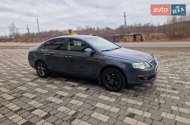 Седан Volkswagen Passat 2010 в Тячеве