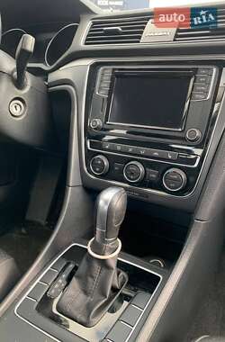 Седан Volkswagen Passat 2018 в 
