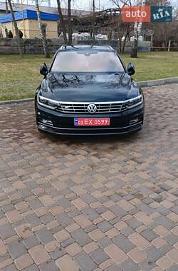 Універсал Volkswagen Passat 2015 в Києві