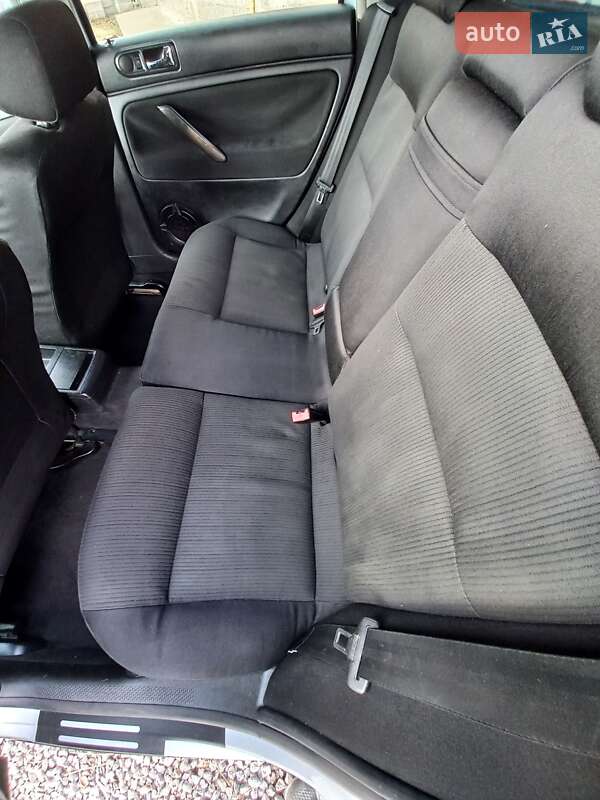 Універсал Volkswagen Passat 2002 в Жмеринці