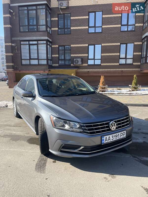 Седан Volkswagen Passat 2016 в Чернигове