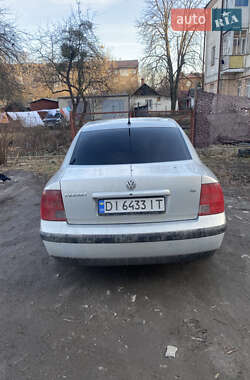 Седан Volkswagen Passat 2000 в Житомирі