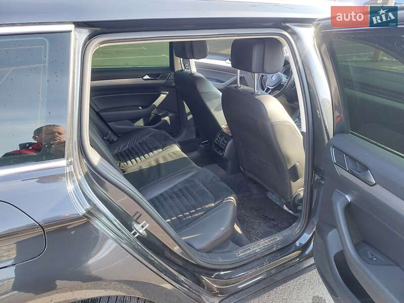 Универсал Volkswagen Passat 2017 в Каменском