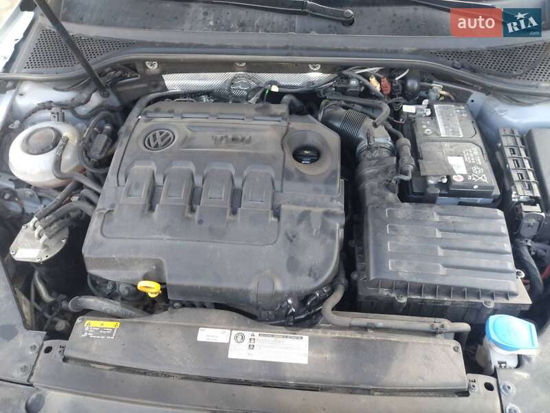 Универсал Volkswagen Passat 2019 в Львове