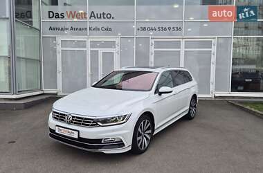 Универсал Volkswagen Passat 2019 в Киеве