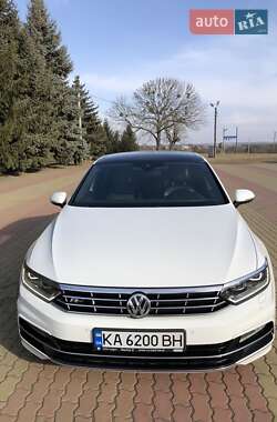 Седан Volkswagen Passat 2017 в Киеве