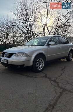 Седан Volkswagen Passat 2004 в Гадяче