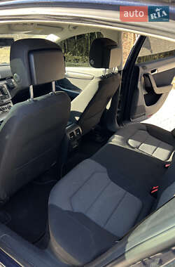Седан Volkswagen Passat 2013 в Львові