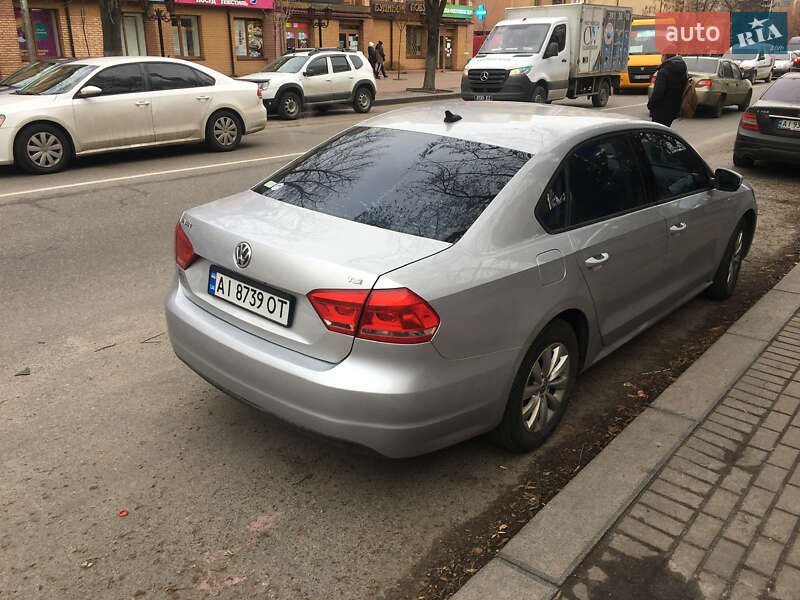 Седан Volkswagen Passat 2014 в Киеве