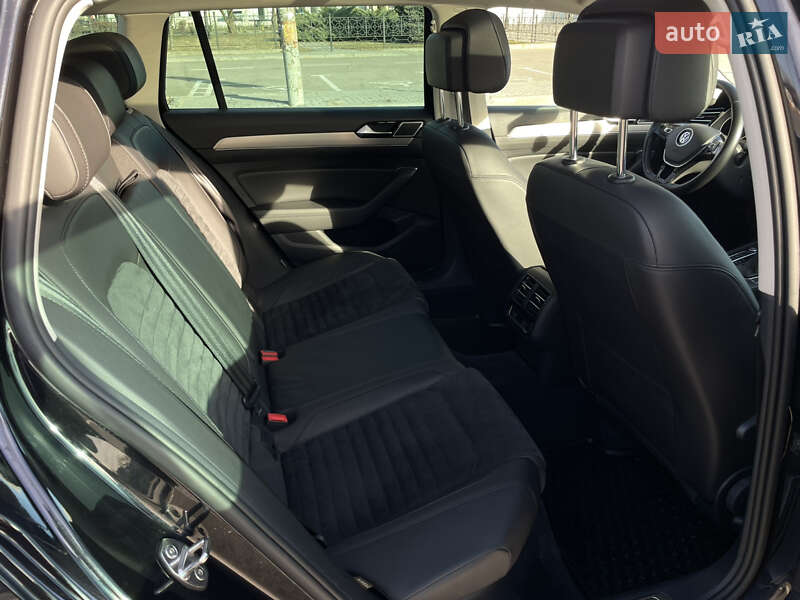 Универсал Volkswagen Passat 2016 в Новомосковске