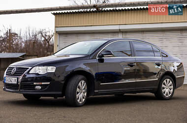 Седан Volkswagen Passat 2007 в Києві