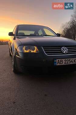 Седан Volkswagen Passat 2002 в 
