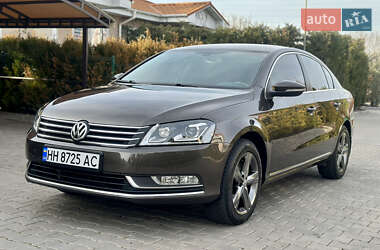 Седан Volkswagen Passat 2013 в 
